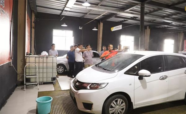 海港區(qū)政府領(lǐng)導蒞臨乾港